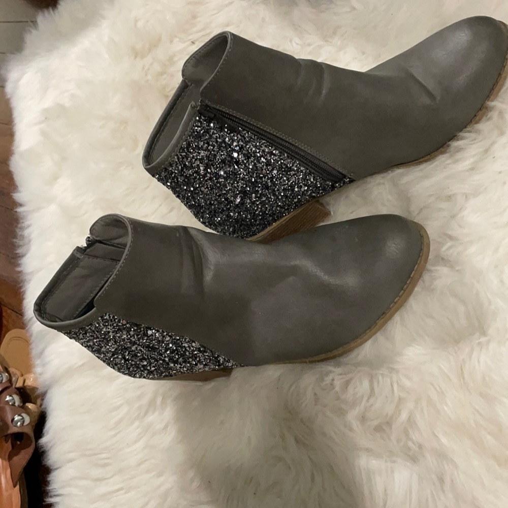 JG glitter leather bootie